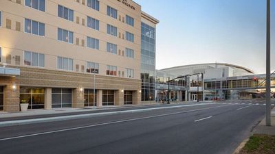 DoubleTree by Hilton Evansville