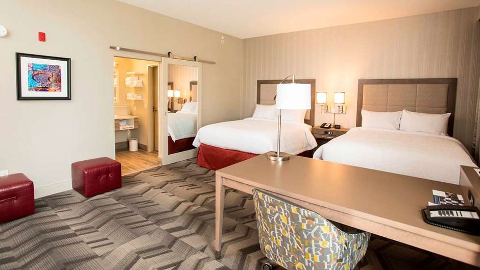 Hampton Inn & Suites Thunder Bay Room