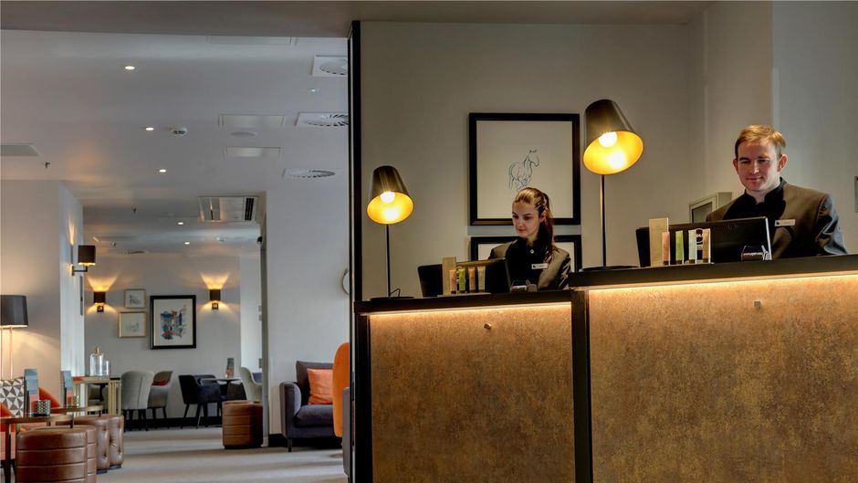 Ten Hill Place, BW Premier Collection Lobby