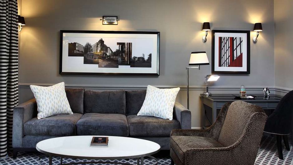 54 On Bath Suite