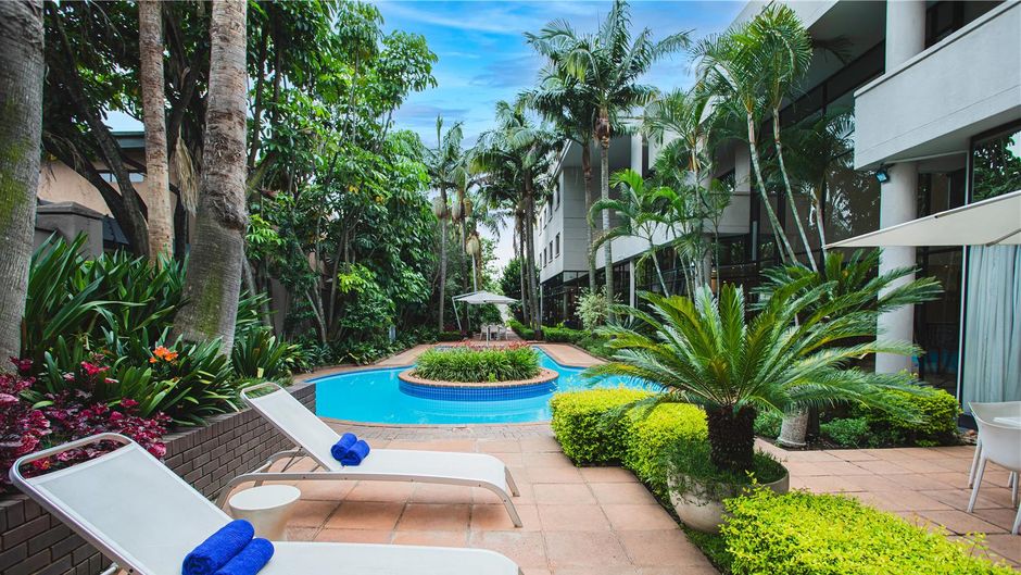 Garden Court Hatfield Pool