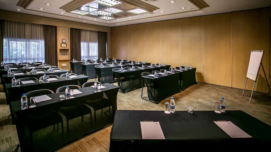 Garden Court O.R. Tambo Int'l Airport Meeting