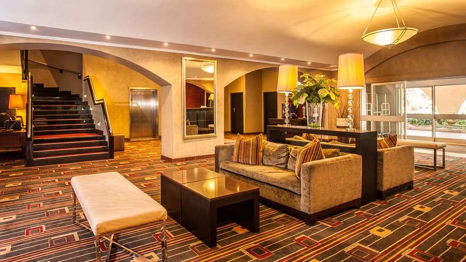 Garden Court O.R. Tambo Int'l Airport Lobby