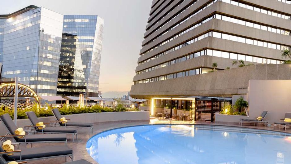 Sandton Sun and Towers Pool