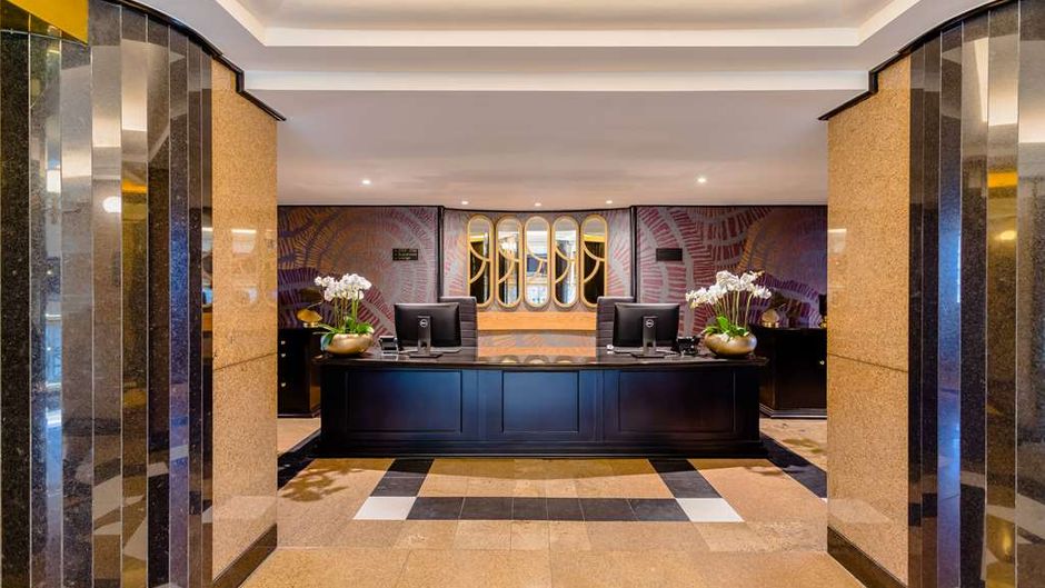 Sandton Sun and Towers Lobby