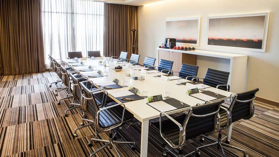 Southern Sun Hyde Park Sandton Room