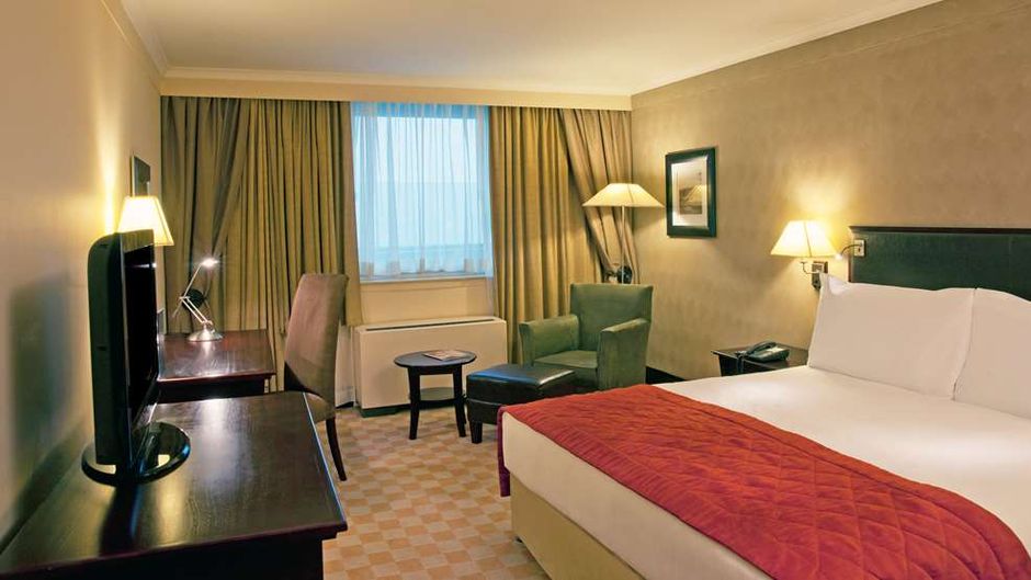 Southern Sun OR Tambo International Arpt Room