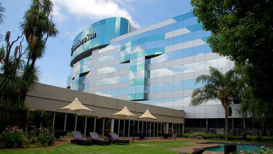 Southern Sun OR Tambo International Arpt Exterior