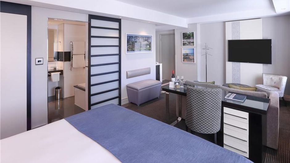 Southern Sun Waterfront Cape Town Suite