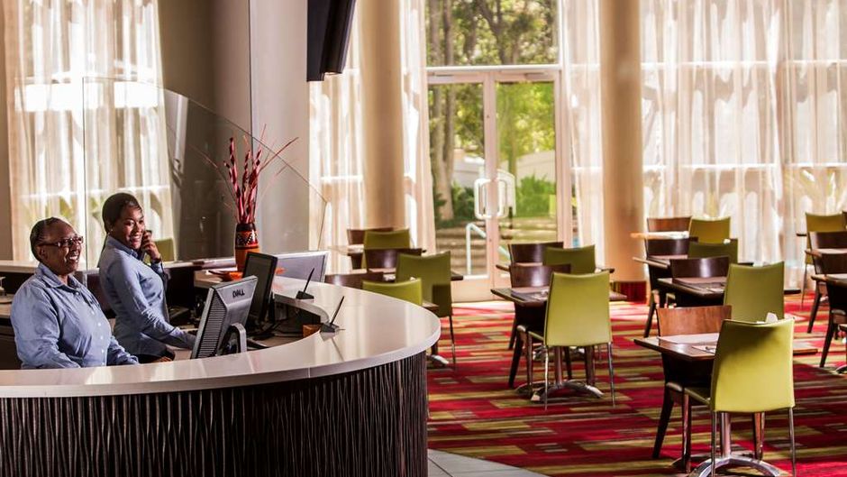 StayEasy Eastgate Lobby