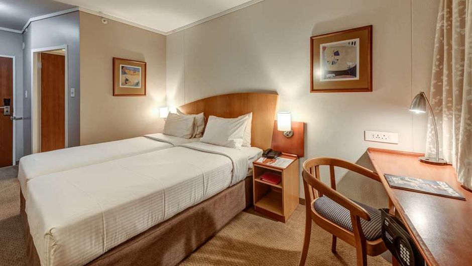 StayEasy Pretoria Room