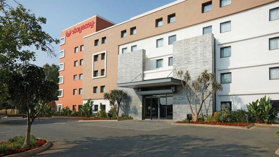 StayEasy Rustenburg Exterior