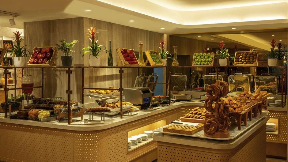 Moevenpick Istanbul Bosphorus Restaurant