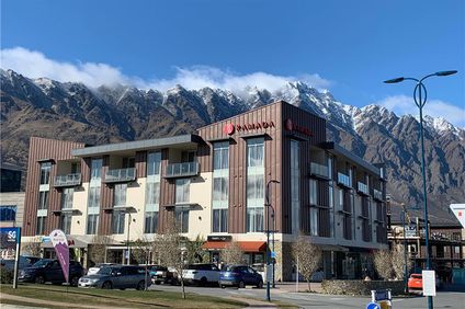 Ramada Hotel & Suites Remarkables Park