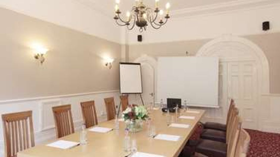 Victoria Square Hotel Meeting