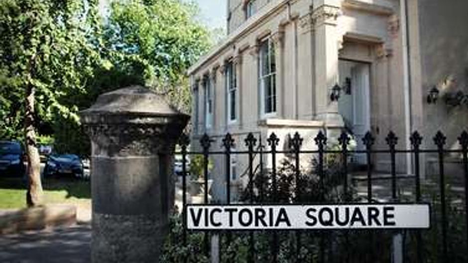 Victoria Square Hotel Exterior
