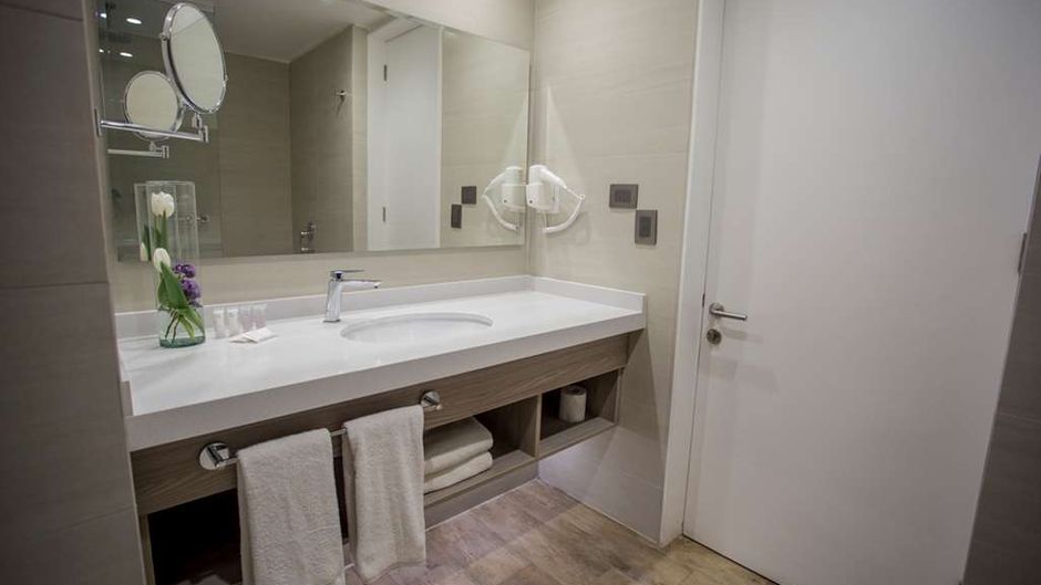 Panamericana Hotel Quintero Room