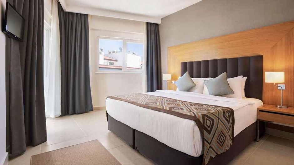 Ramada Hotel & Suites Kusadasi Room