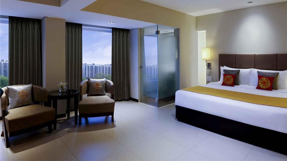 Grand Mercure Vadodara Surya Palace Room