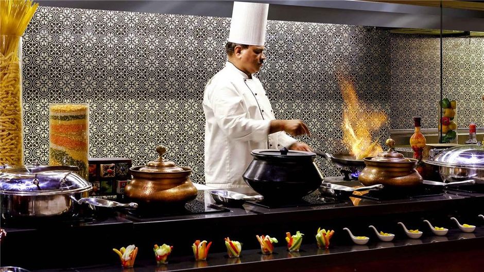 Grand Mercure Vadodara Surya Palace Restaurant