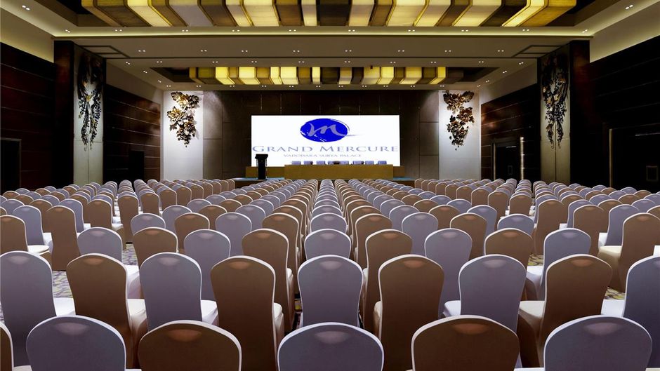 Grand Mercure Vadodara Surya Palace Meeting