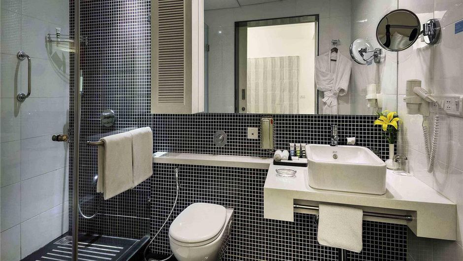 Grand Mercure Vadodara Surya Palace Room