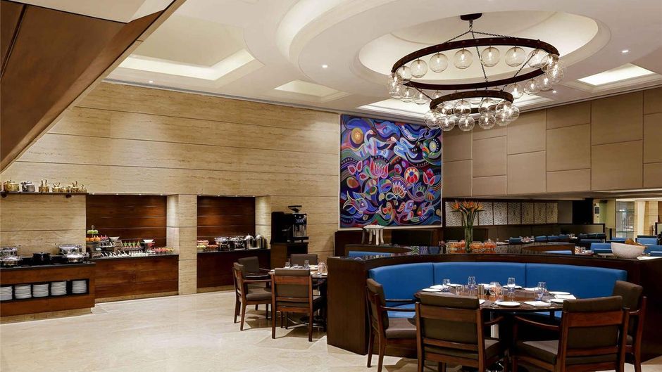 Grand Mercure Vadodara Surya Palace Restaurant