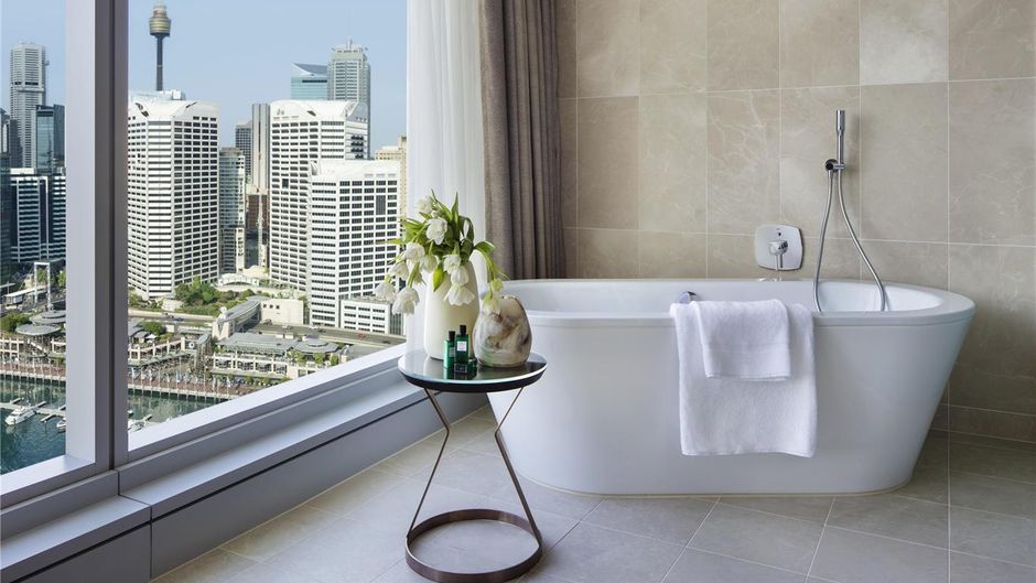 Sofitel Sydney Darling Harbour Suite