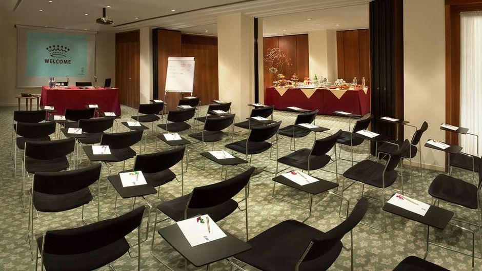 Cavour Hotel Meeting