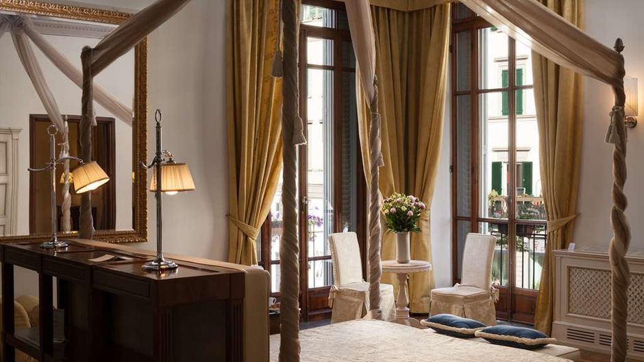 Hotel Executive Suite