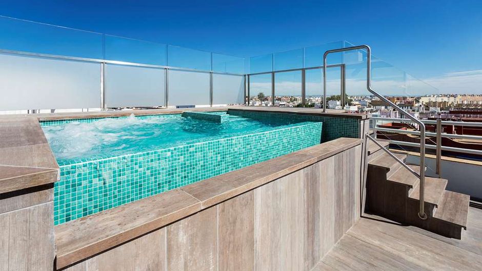 Catalonia Santa Justa Pool
