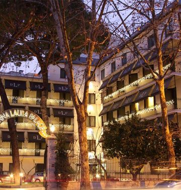 Hotel Donna Laura Palace