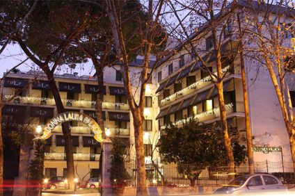Hotel Donna Laura Palace
