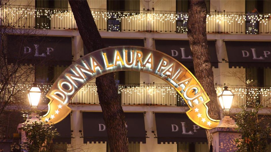 Hotel Donna Laura Palace Exterior