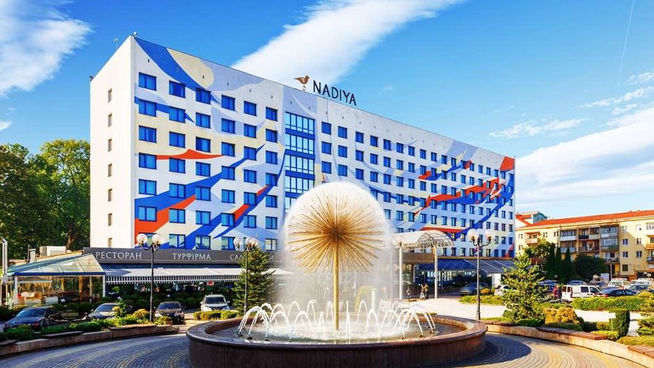Nadiya Hotel Exterior