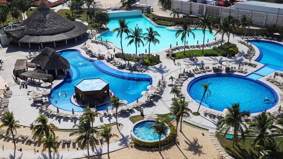 Resort Mundo Imperial Pool