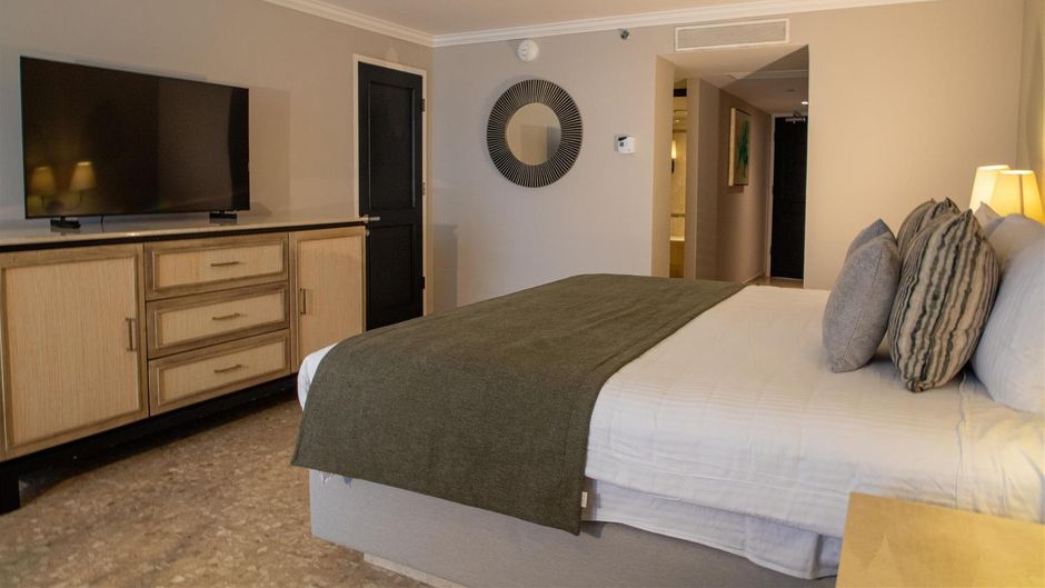 The Princess Mundo Imperial Room