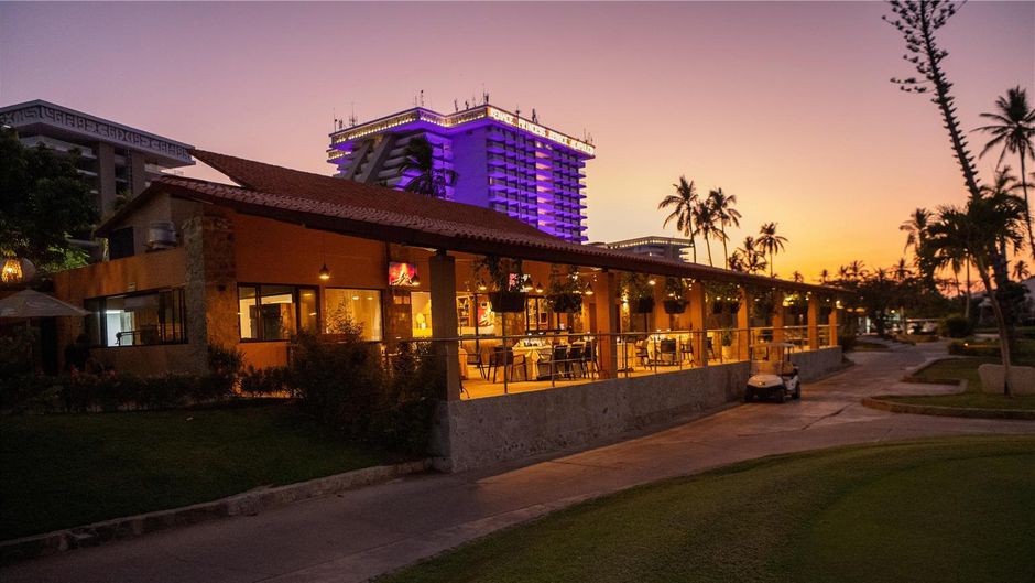 The Princess Mundo Imperial Restaurant