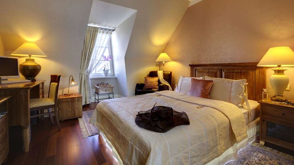 Hotel Marrol's Room