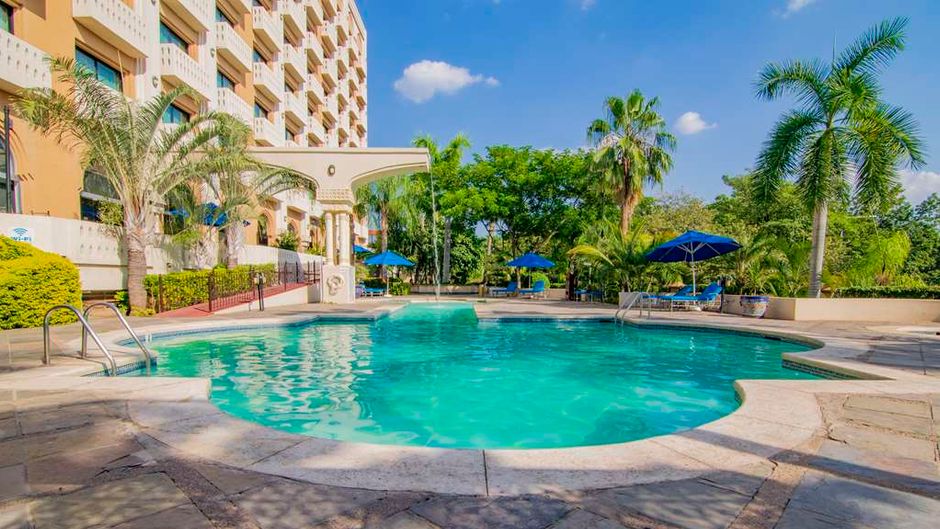 Hotel Lucerna Culiacan Pool