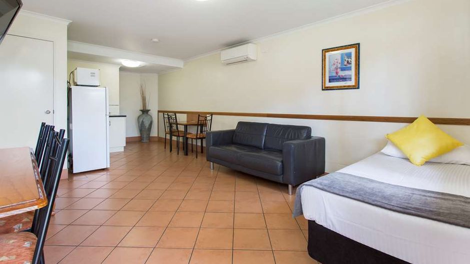 Glenmore Tavern Suite