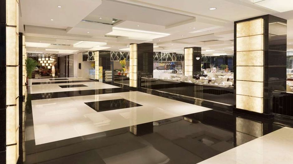 Ramada Plaza Hotel Lianyungang Lobby