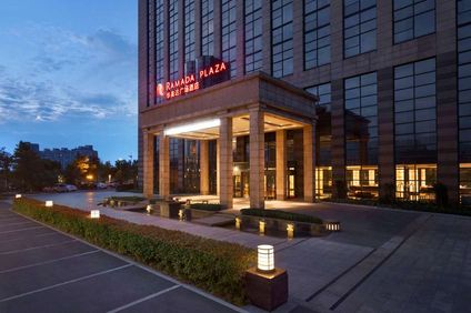 Ramada Plaza Hotel Lianyungang