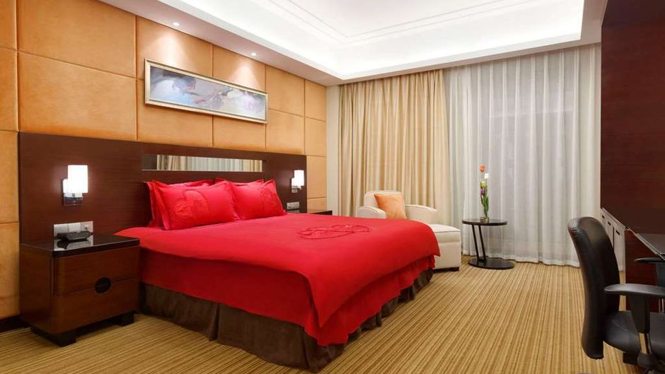 Ramada Plaza Hotel Lianyungang Suite