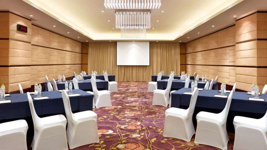 Ramada Plaza Hotel Lianyungang Meeting