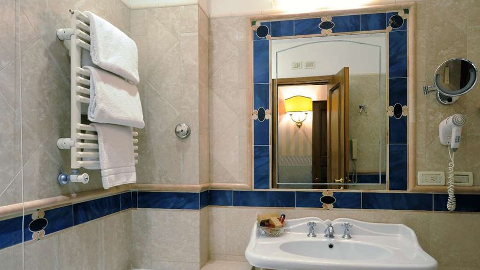 Hotel Giulio Cesare Room