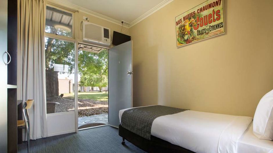 Links Hotel Room