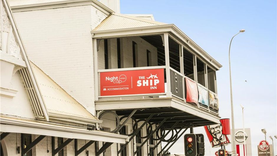 The Ship Inn Exterior