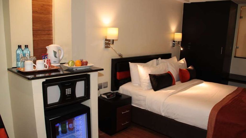 Best Western Plus Meridian Hotel Room