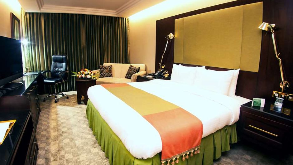 Pan Pacific Sonargaon Dhaka Room